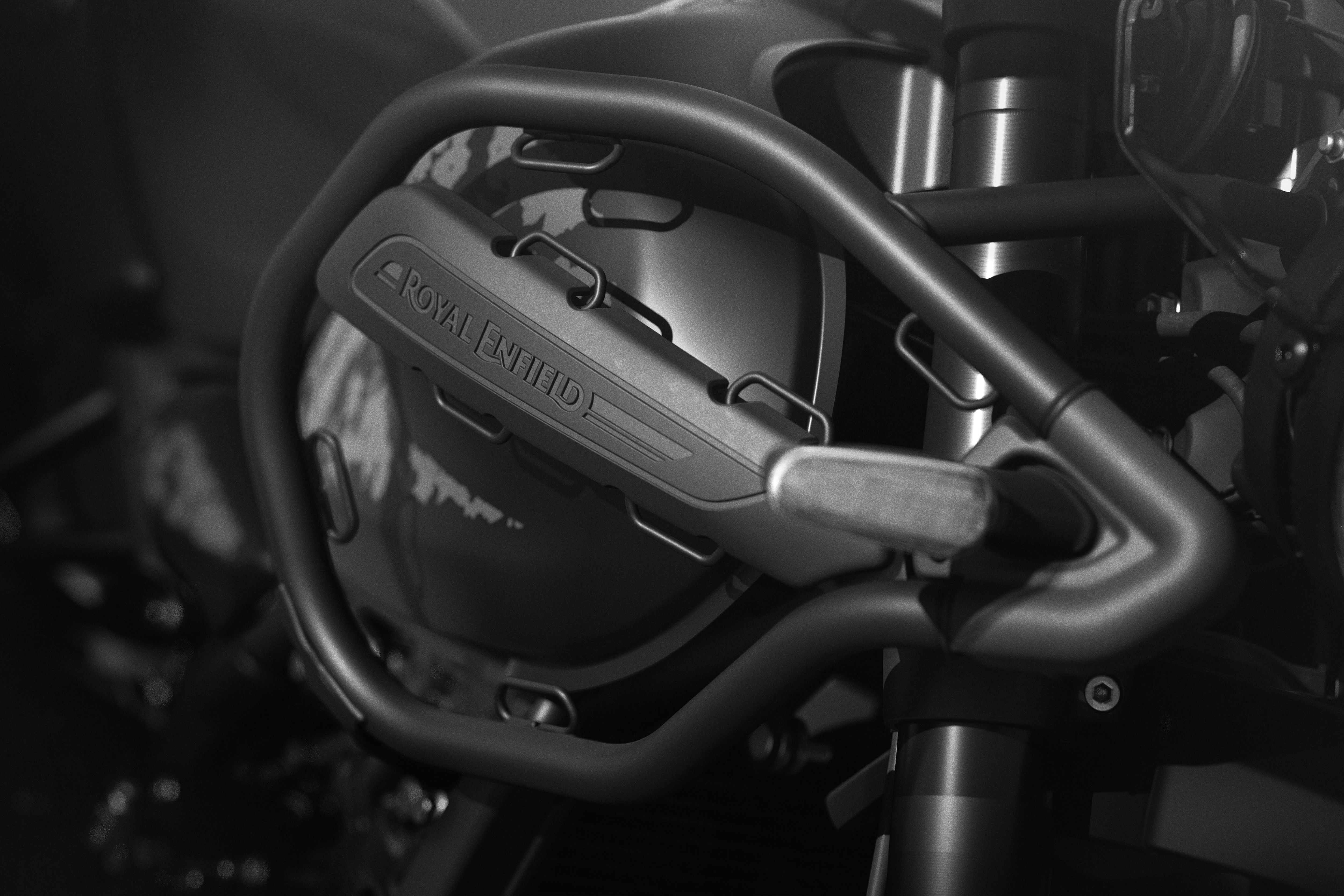 Royal Enfield Himalayan Black Mana