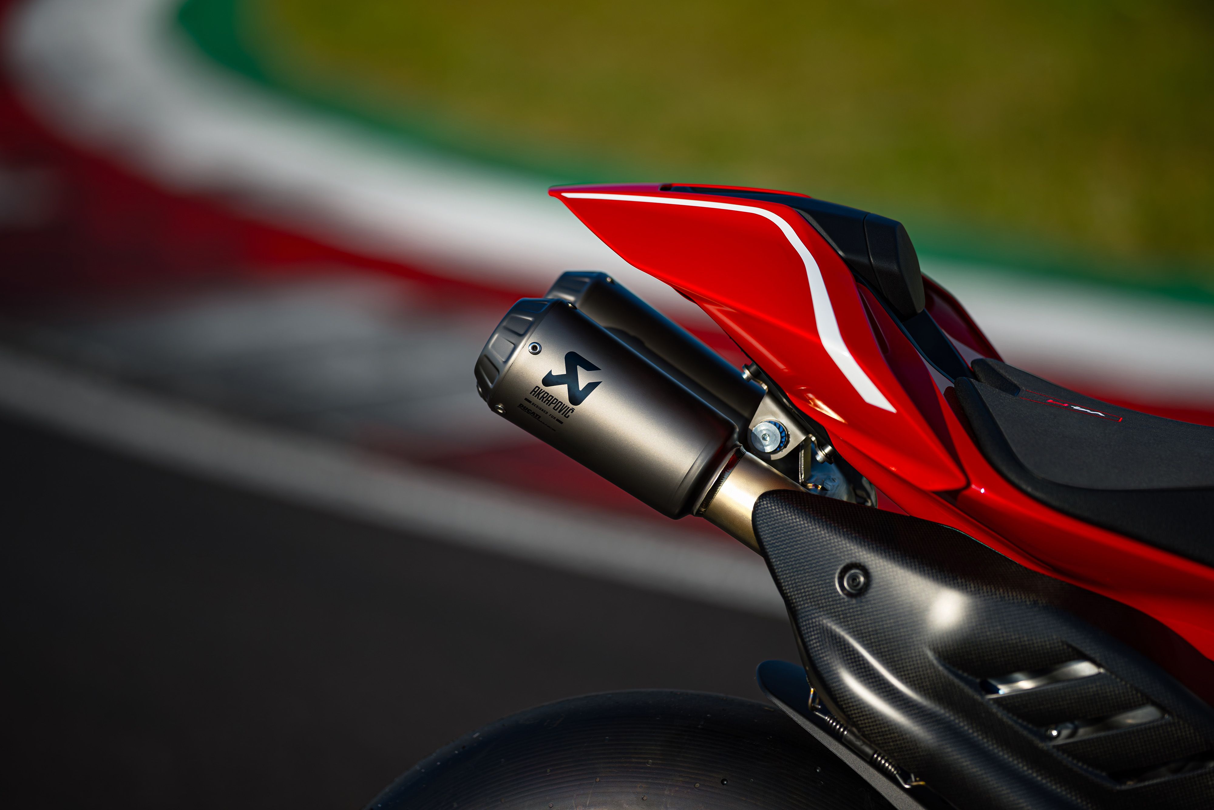 Ducati Panigale V4 R