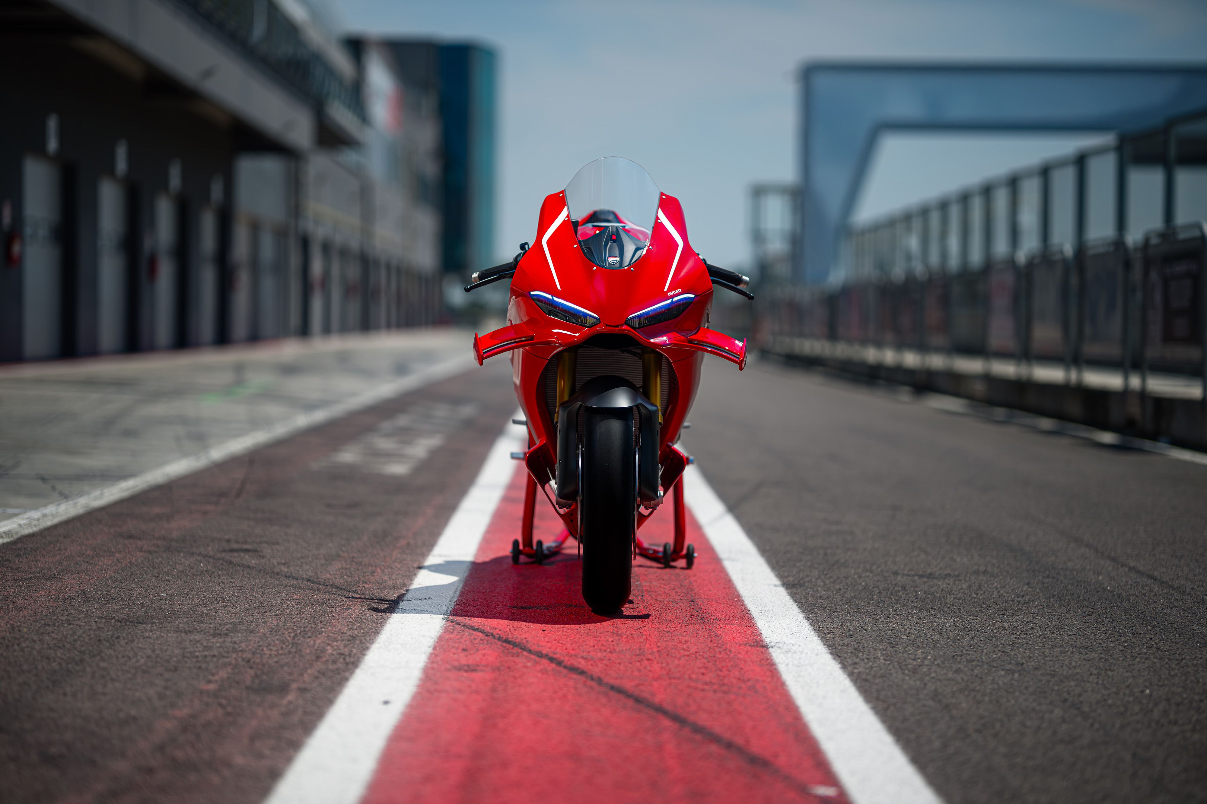 Ducati Panigale V4 R