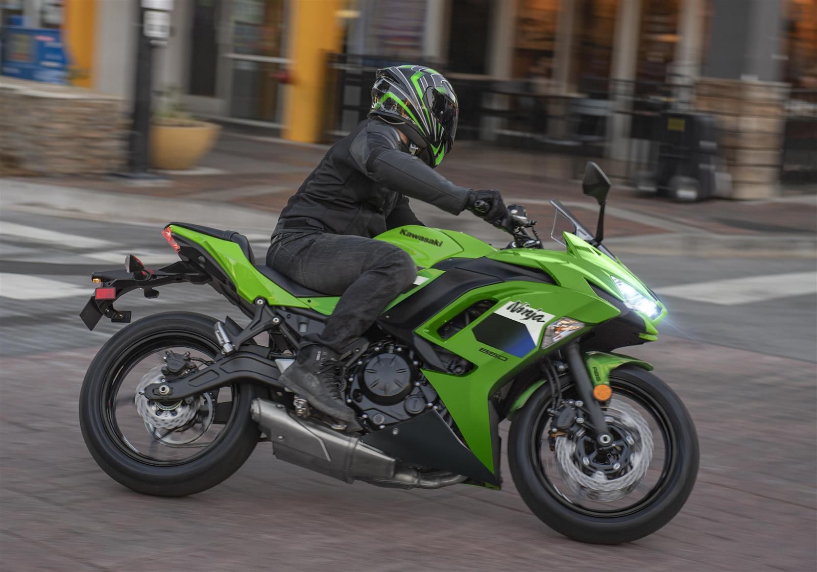 Kawasaki Ninja 650 (BK1)