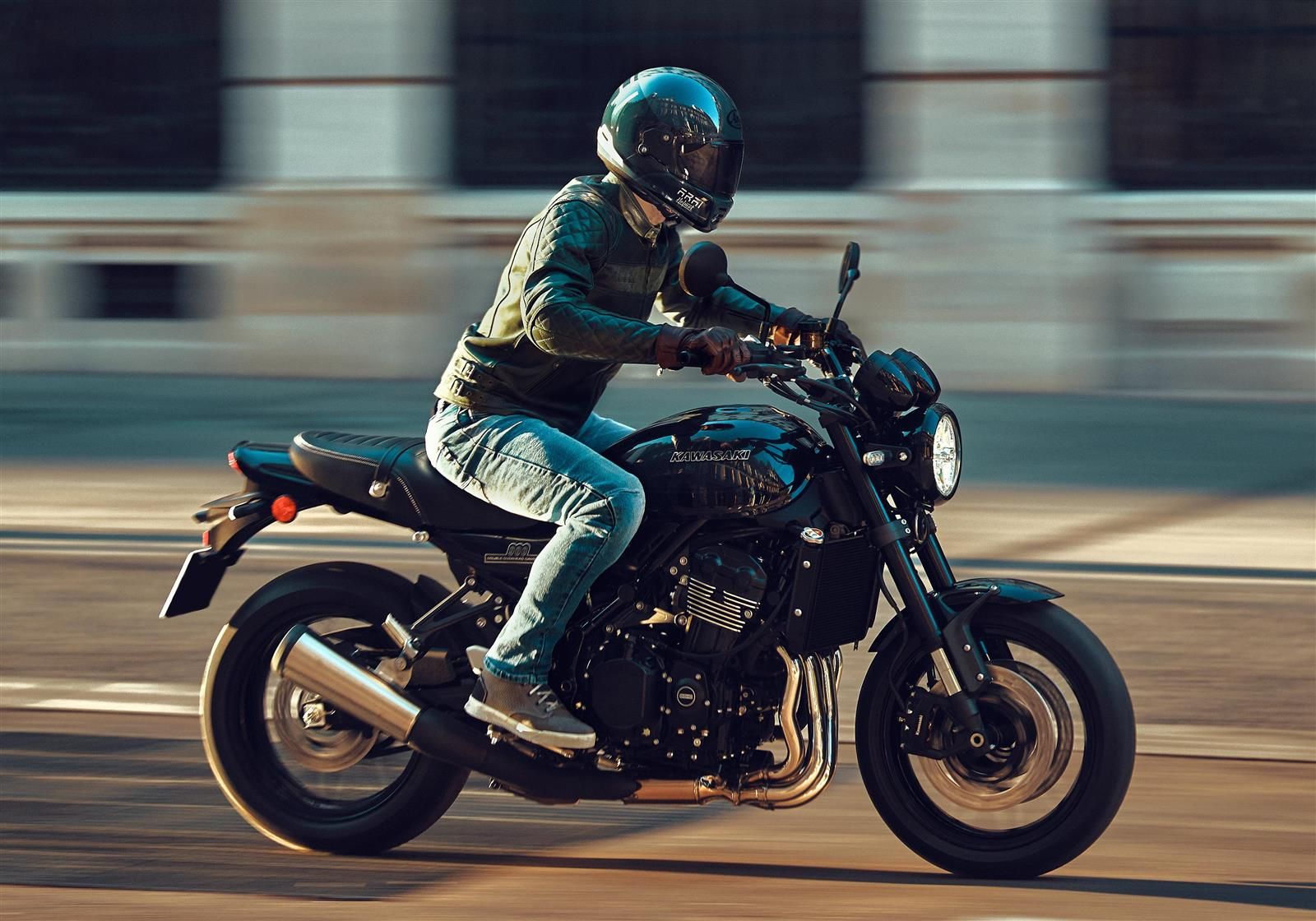 Kawasaki Z900RS Black Ball Edition