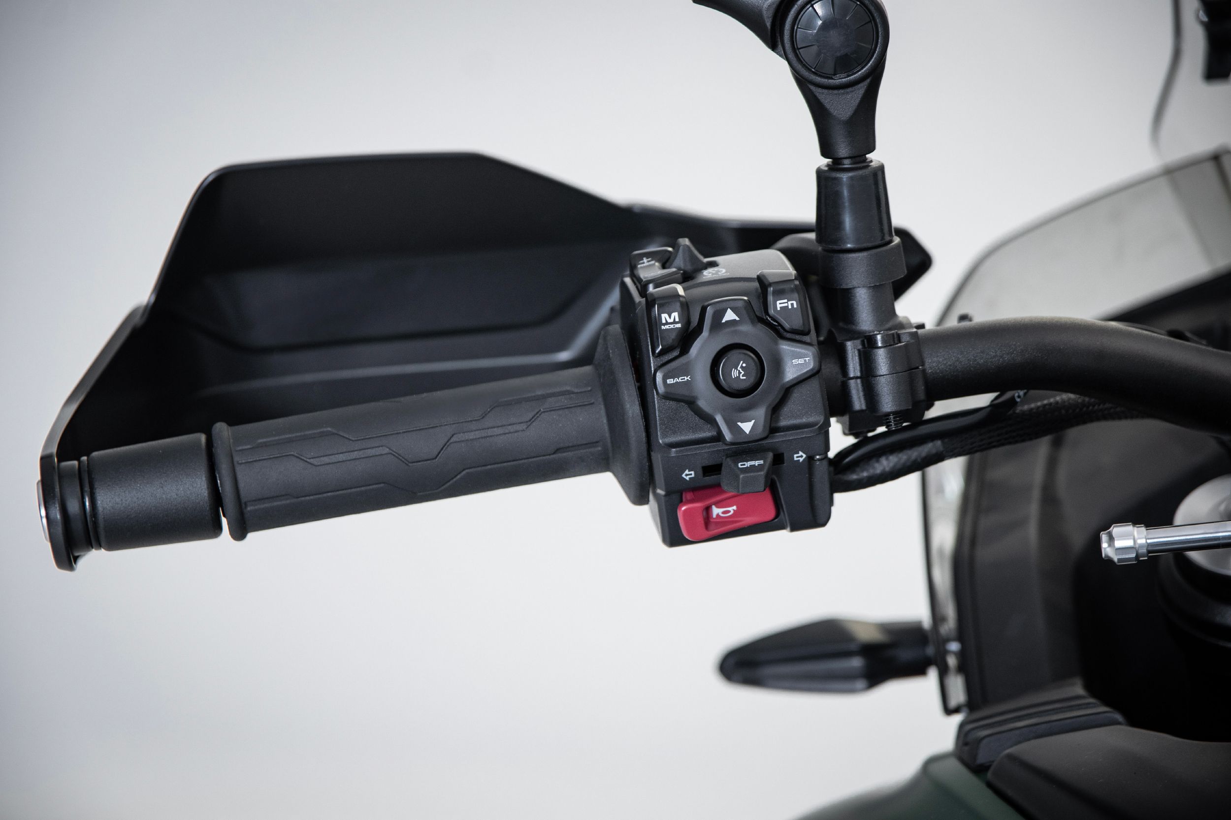 CFMOTO  1000MT-X