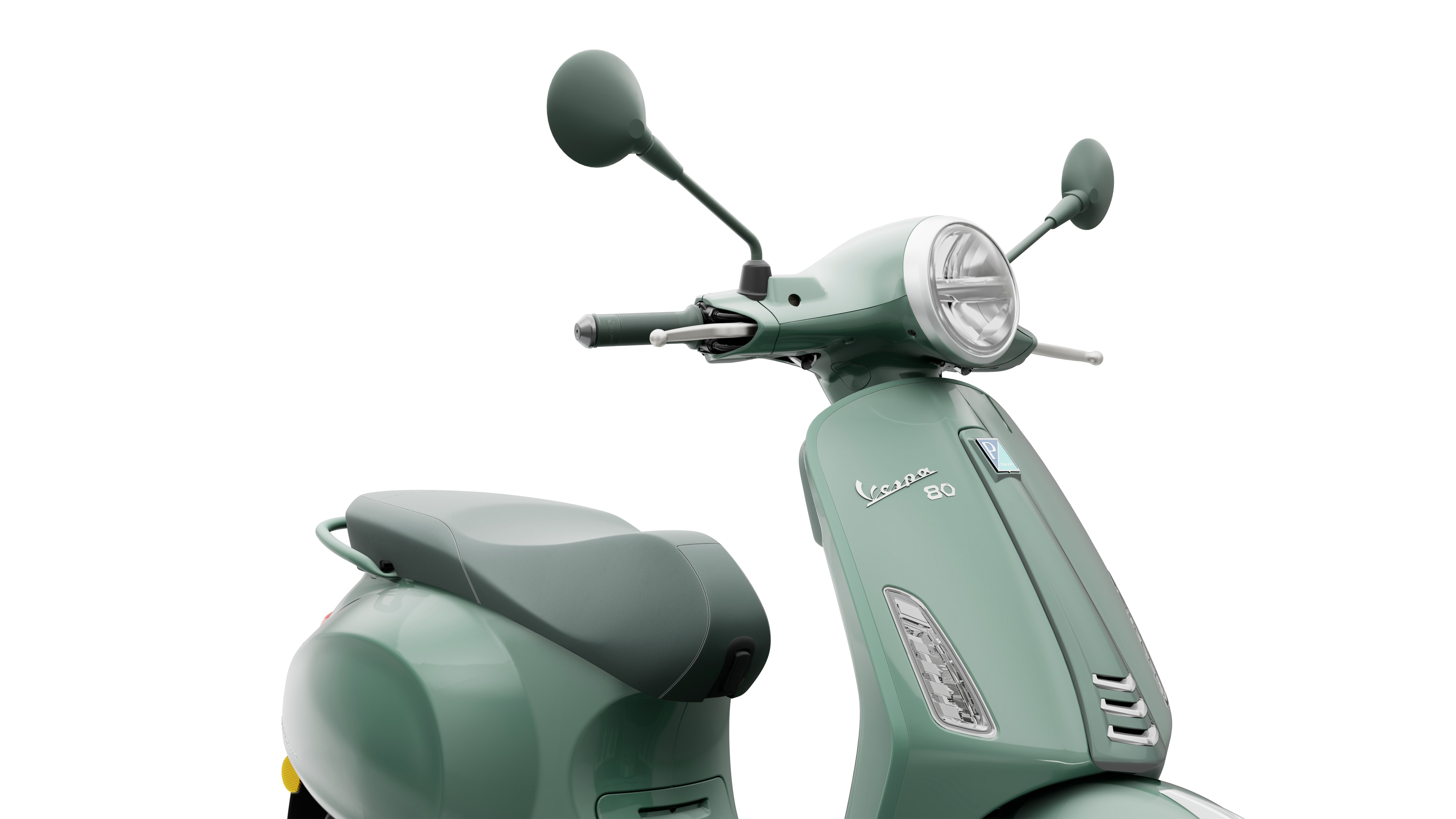 Vespa Primavera 125 80th