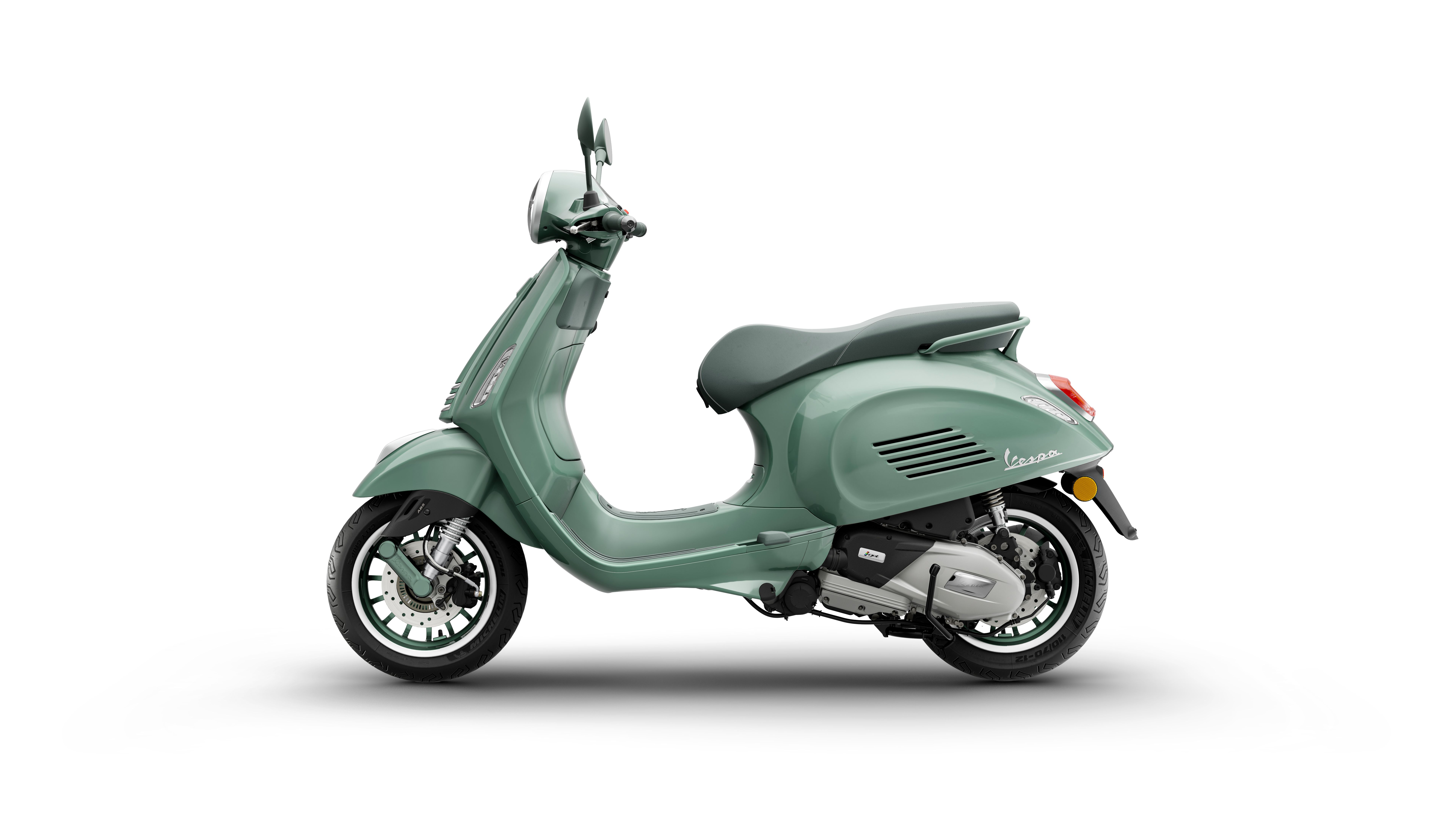 Vespa Primavera 125 80th